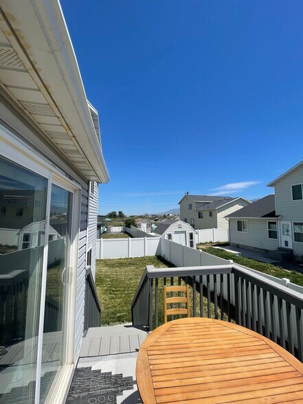 Building Photo - 249 Sunstone Cir