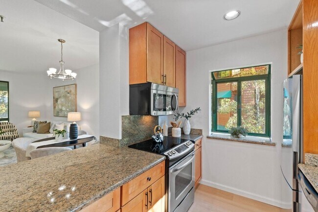 Building Photo - 4250 El Camino Real