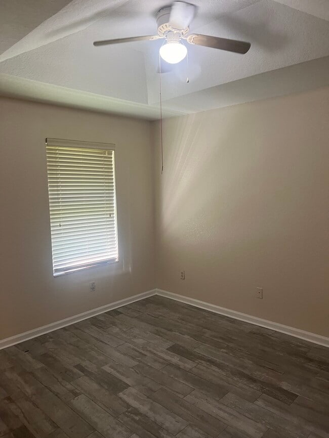 Building Photo - Beautiful 3/2 Duplex in Bay St. Louis MS