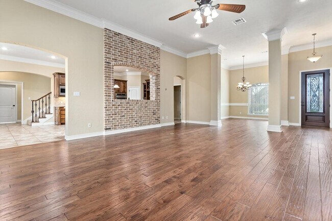 Building Photo - 3525 Windrose Dr