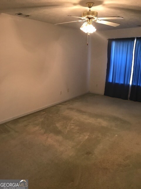 Building Photo - 704 Dover Ct