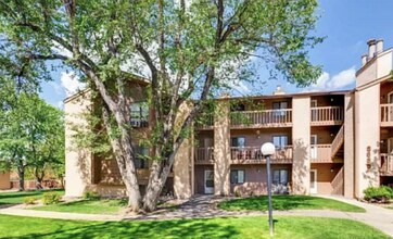Building Photo - Beautiful 2 Bed 2 Bath in the heart of Boulder!