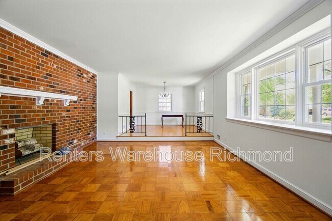 Building Photo - 4817 Stornoway Dr