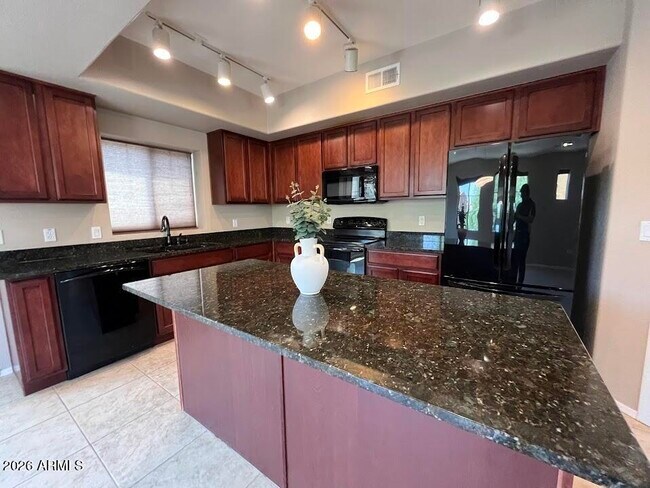 Building Photo - 2150 W Alameda Dr