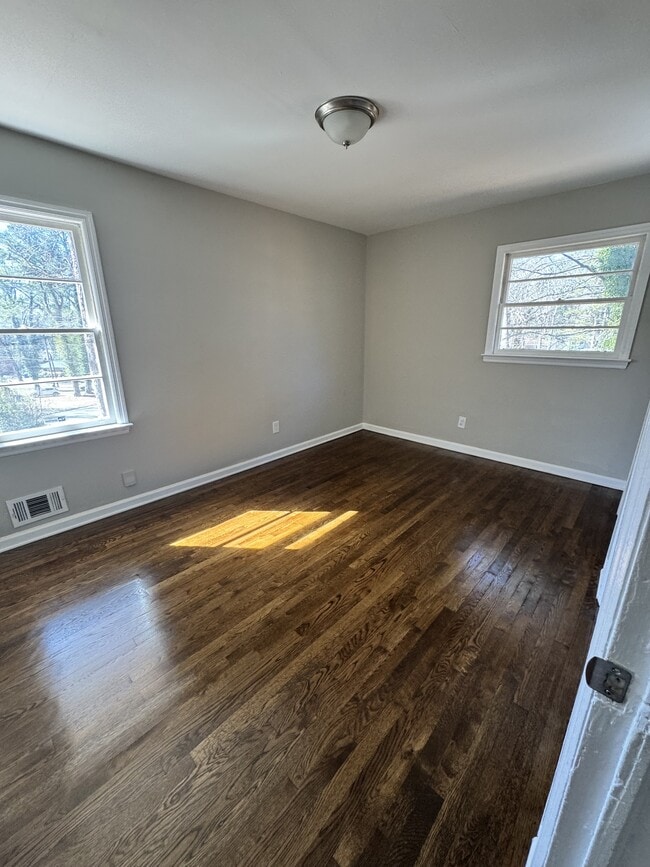 Building Photo - 2169 Barbara Ln