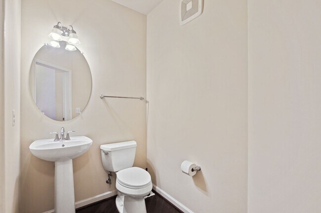 Building Photo - Silver Spring, MD