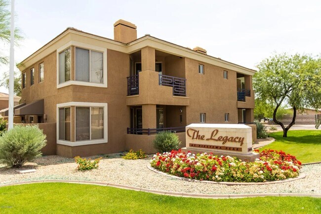 Building Photo - 1411 E Orangewood Ave