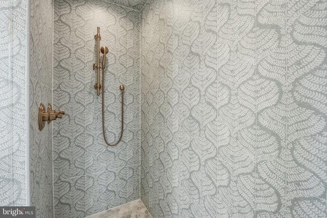 Building Photo - 1618 N Danville St