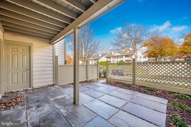 Building Photo - 20507 Shadyside Way