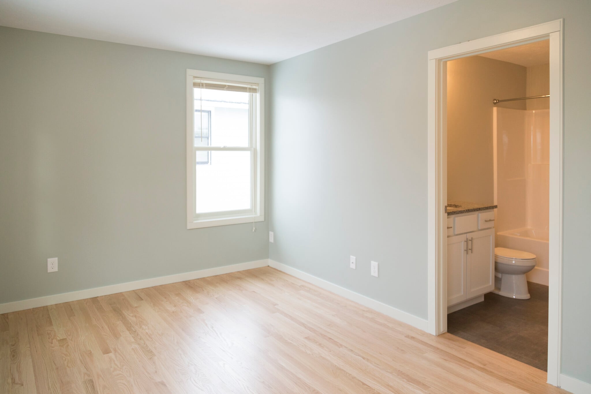 Bedroom 3 - 341 Robey Pl SE