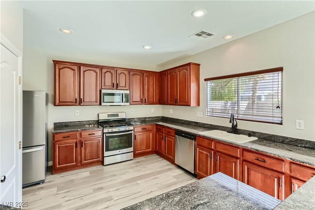Building Photo - 6171 Sierra Blue Ct