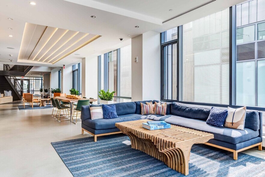 Building Photo - 10 New St