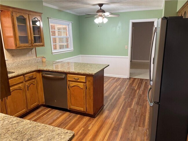 Building Photo - 3633 Loganville Hwy SW