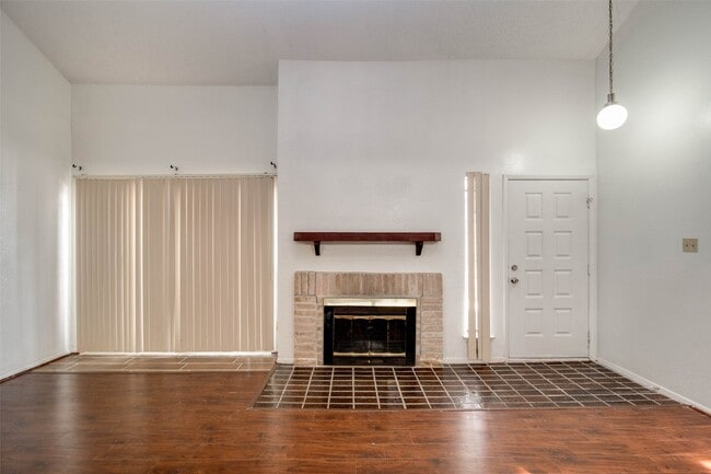 Building Photo - 7131 Brendam Ln