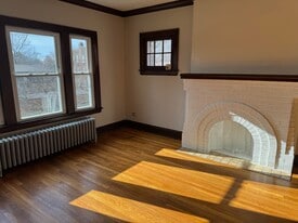 Building Photo - Helene Apartments