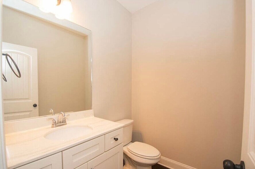 Half Bath Main Level - 399 Cobblestone Trl