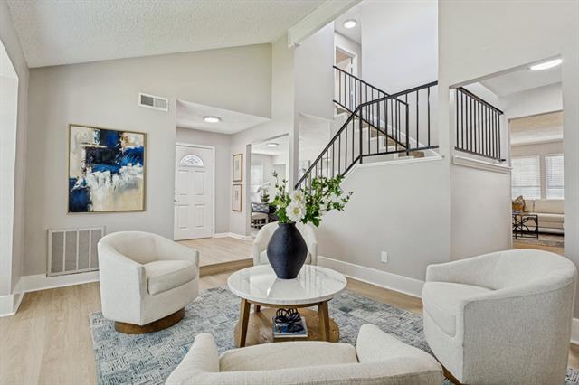 Building Photo - 2321 North Ct