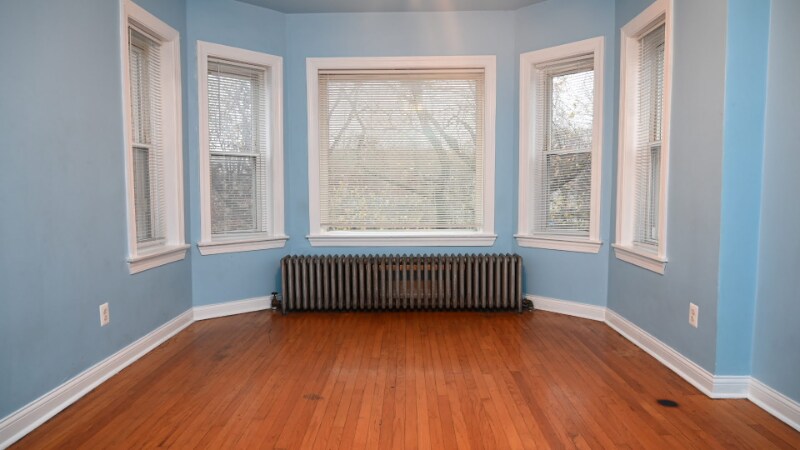Building Photo - 7630 S Ingleside Ave