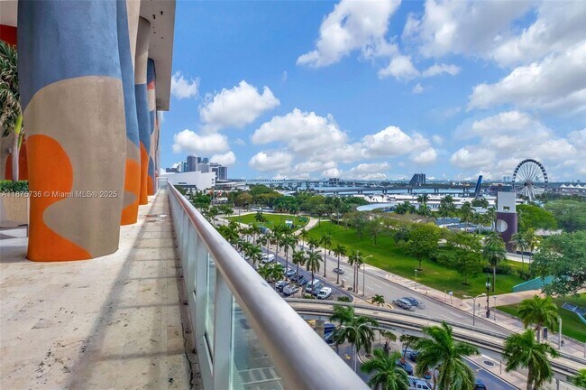Building Photo - 50 Biscayne Blvd