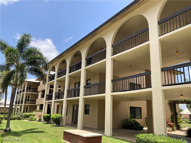 Building Photo - 95 St Andrews Blvd