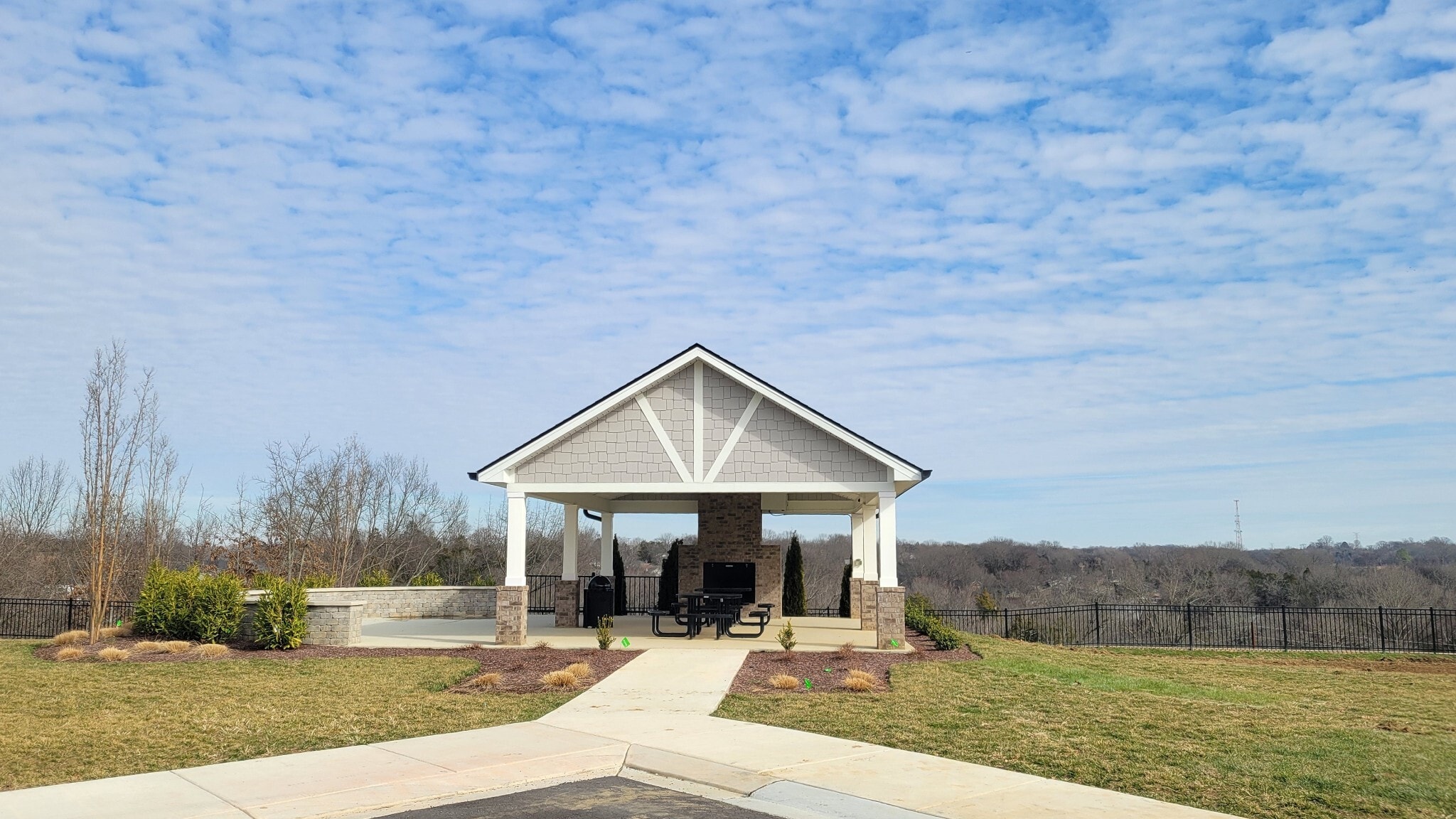 Building Photo - 5370 Bellflower Hls