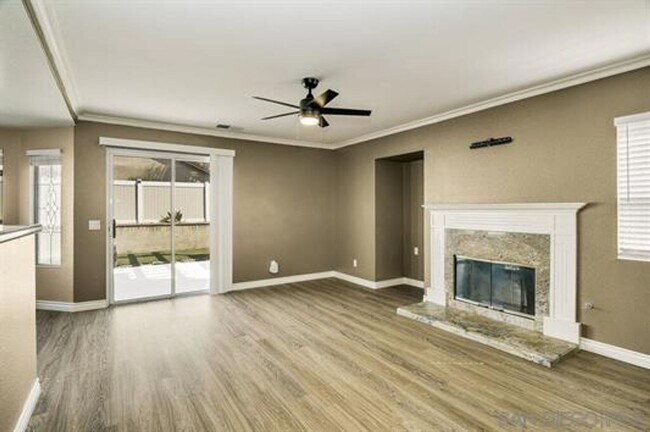 Building Photo - Beautifully Remodeled Home with outdoor Kitchen and Spa!