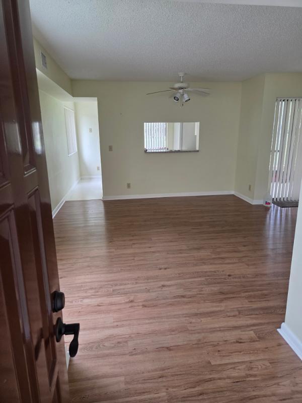 Building Photo - 3369 Perimeter Dr