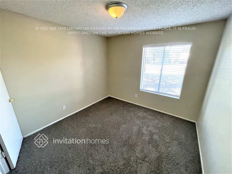 Building Photo - 4523 W Cheryl Dr