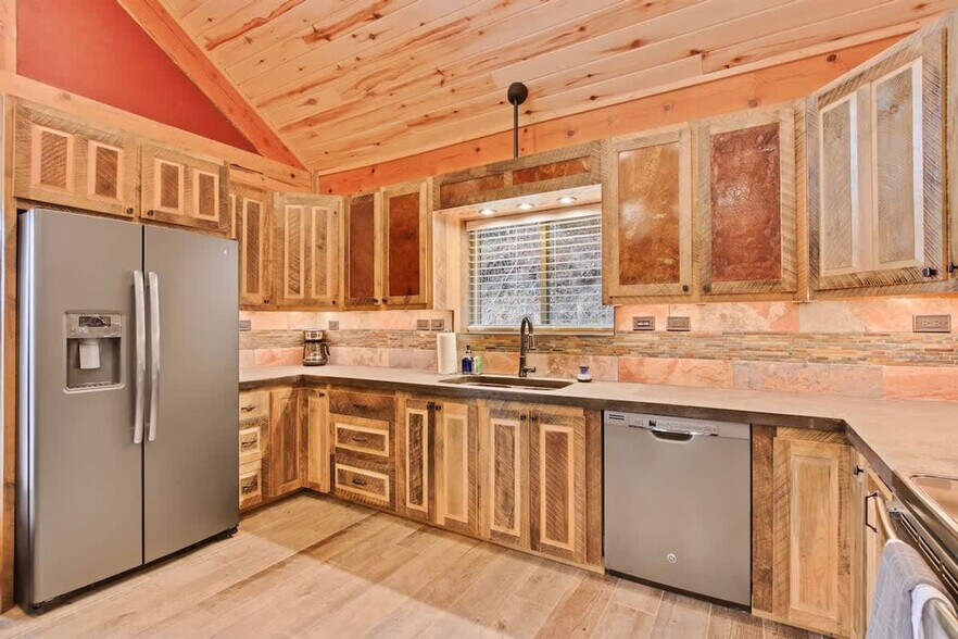 Building Photo - 96 Shilo Dr