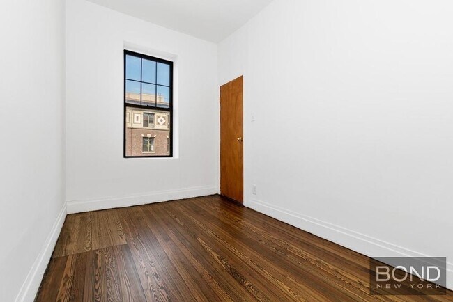 Building Photo - 186 Claremont Ave