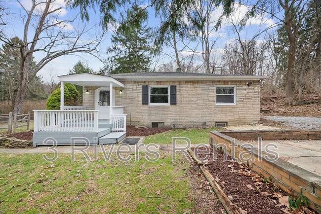 Primary Photo - 600 Camp Meeting Rd