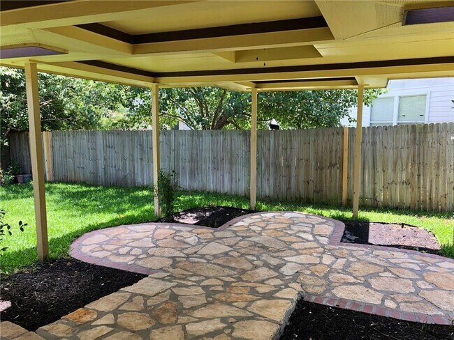 Building Photo - 7021 Albacete Ln