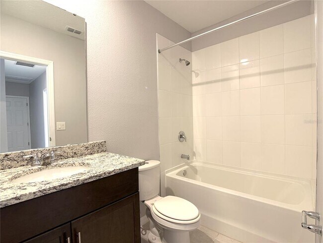 Building Photo - 3063 Laurel Oak Ln