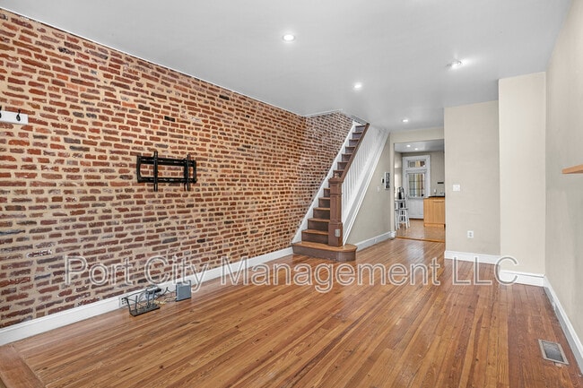 Building Photo - 2624 Fait Ave