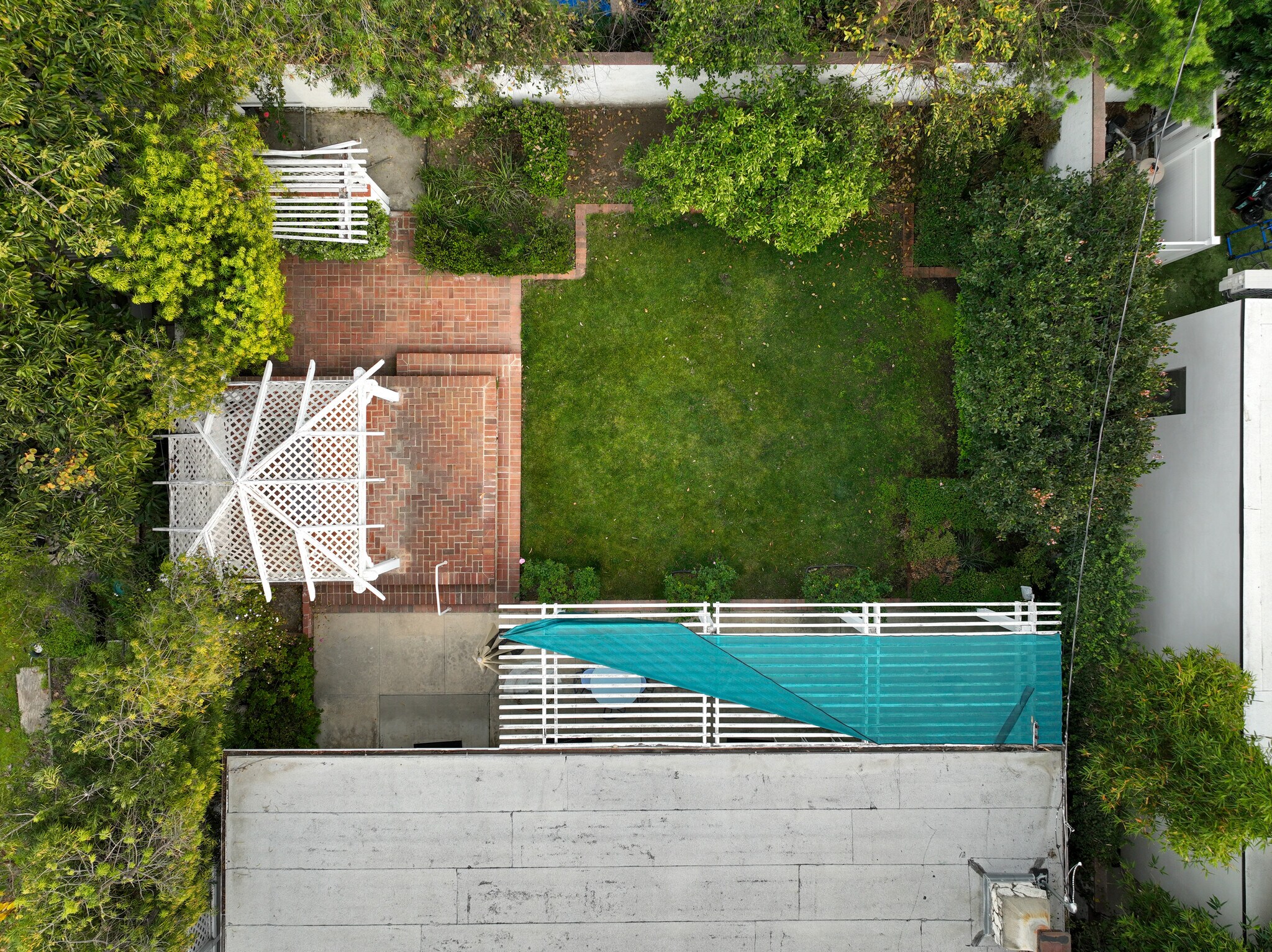 Building Photo - 5516 Ethel Ave