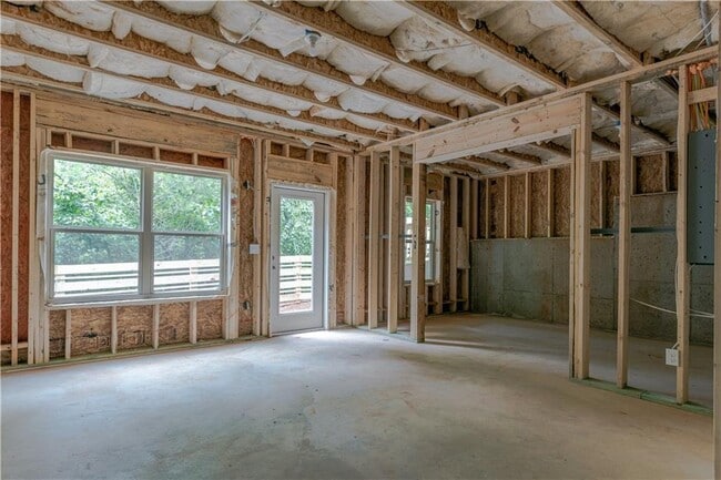 Building Photo - 114 Canvas Ives Dr