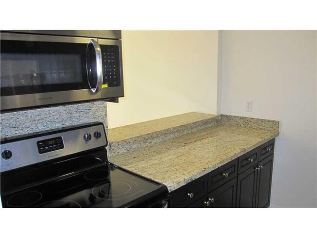 Building Photo - 14201 SW 88th St