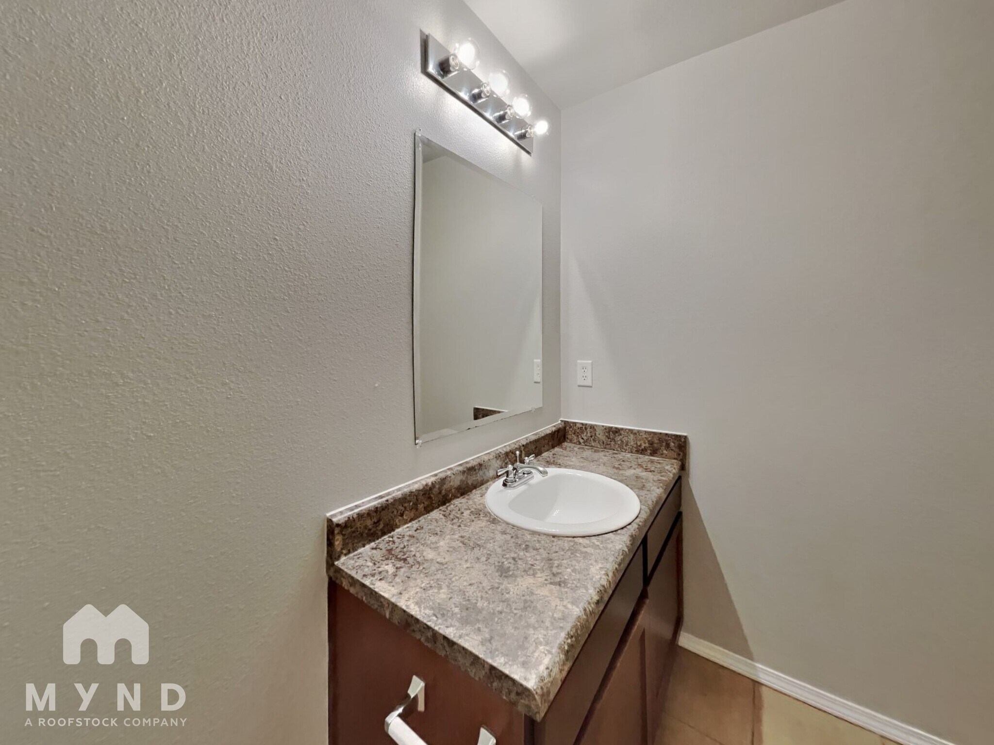 Building Photo - 3515 E Fairmont St