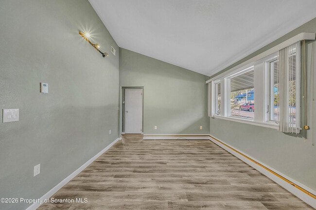 Building Photo - 301 Seymour Ave