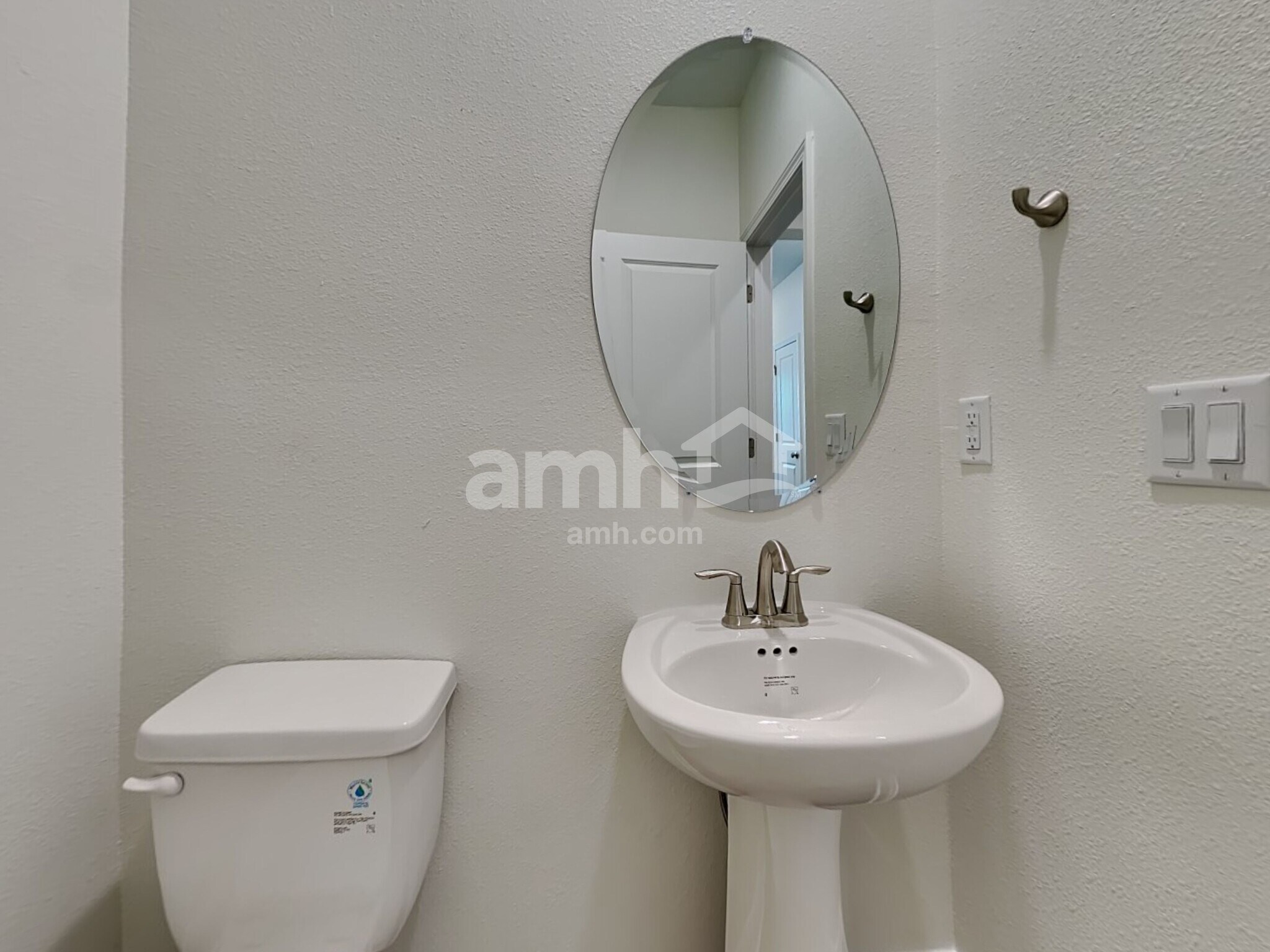 Building Photo - 11560 Bay Hl Cir