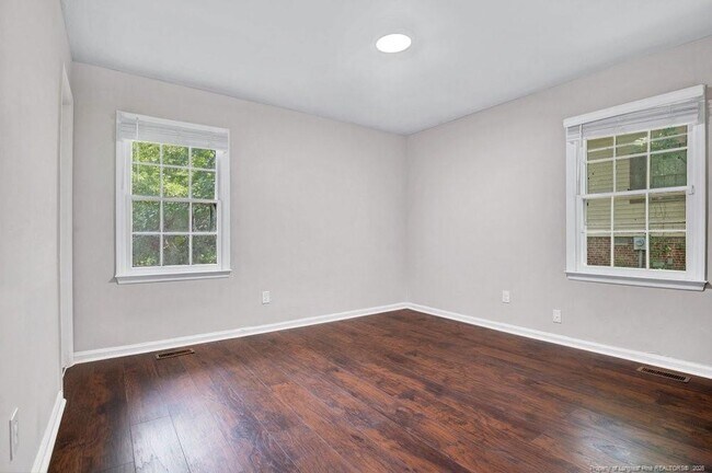 Building Photo - 4572 Westfield Rd