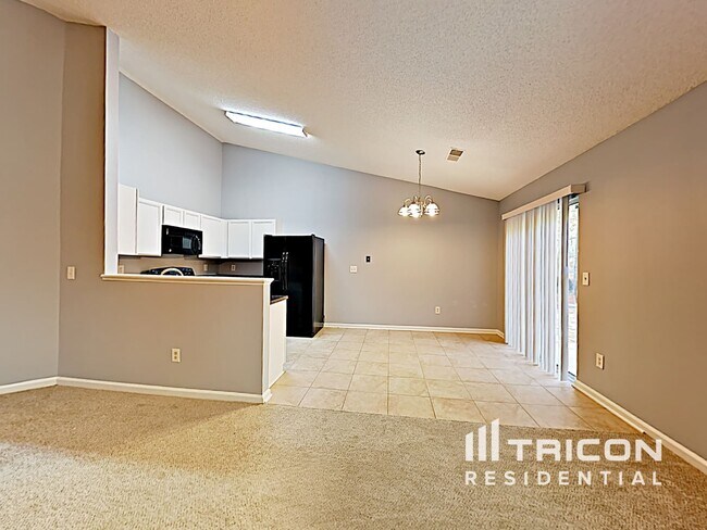 Building Photo - 6868 Merrywood Dr