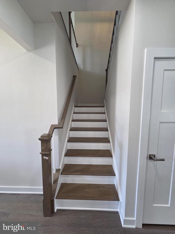 Building Photo - 7550 Mint Springs Ct