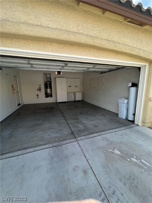 Building Photo - 9301 Thunder Falls Ct