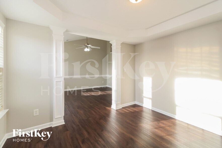 Building Photo - 124 Fining Court