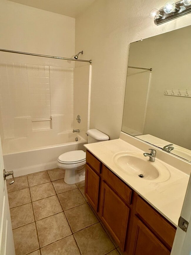 Building Photo - 4 Bedroom | 2 Bath - Single Story Home in Village at Queen Creek