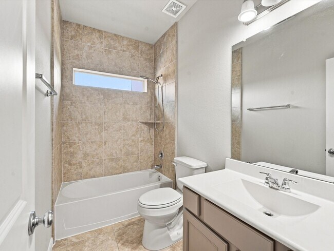 Building Photo - 31407 Elkcreek Bend Dr