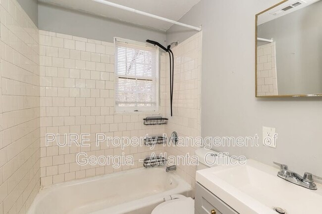 Building Photo - 22 Edmond Leigh Cir