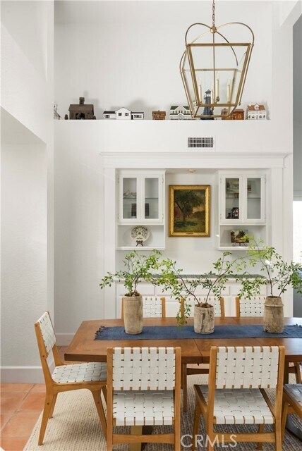 Building Photo - 10 Soto Grande Dr