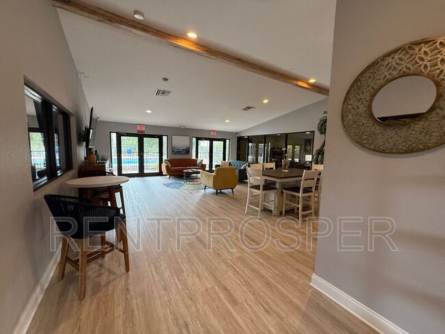 Building Photo - 1069 Ellen Ct